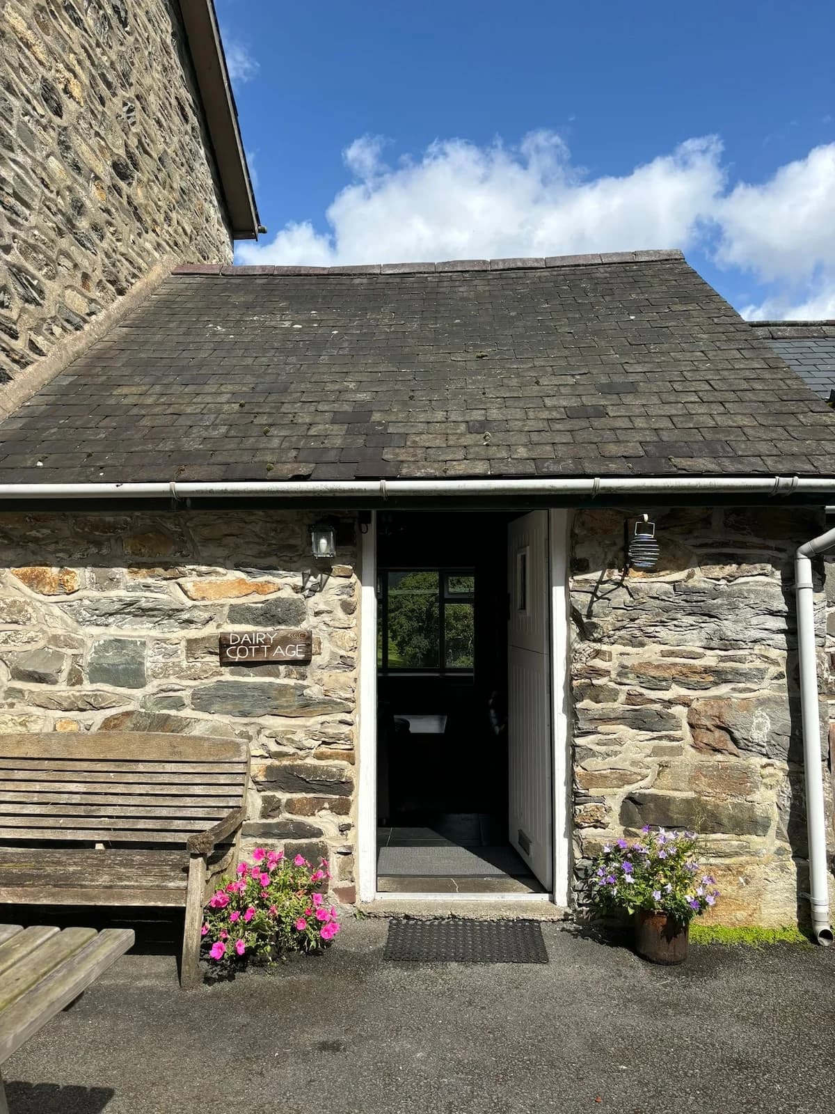 Pet Friendly Cottages in Snowdonia, Wales